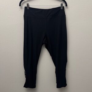 Active cropped  leggings w/ strappy mesh cut outs
